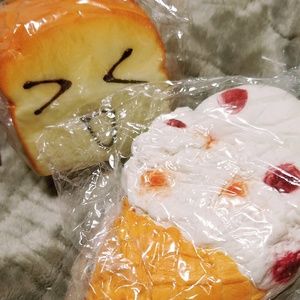 Vanilla Ice Cream & Loaf Bread Squishy Bundle